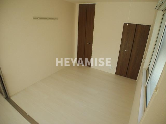 ウィット悠の洋室