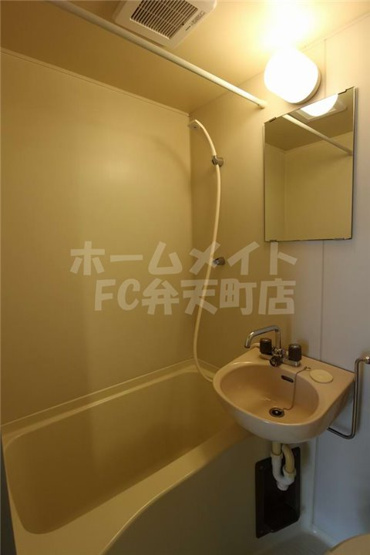 【浴室】 | エスタイル天保山 | お風呂です