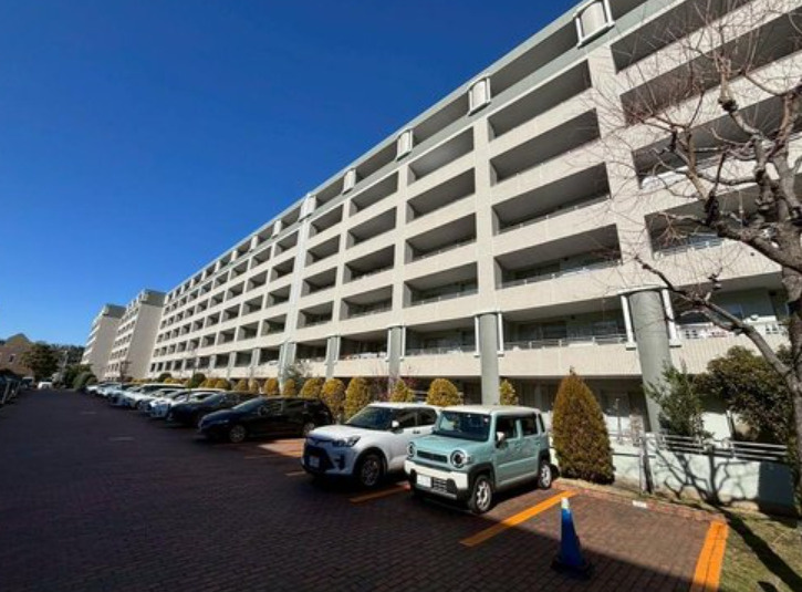 ガーデンズ綱島スカイウイングの外観|２LDK　南西向き　あたたかな陽射しが入るお部屋です。