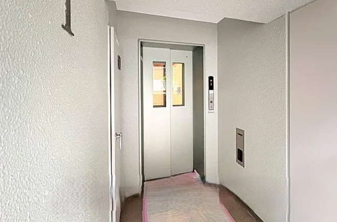 ガーデンズ綱島スカイウイングのその他共用部分|エレベーターを完備したマンションです。