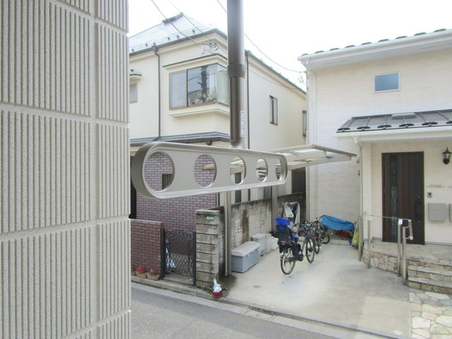 ミモザの小路の展望