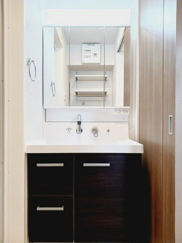 プラウド　シティ　南大塚　Ｆの独立洗面台