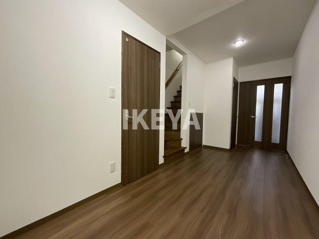 浮田2貸家の居間・リビング