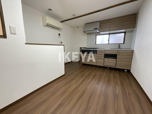 浮田2貸家の居間・リビング