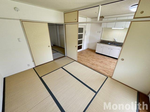 光明台28号棟の内装