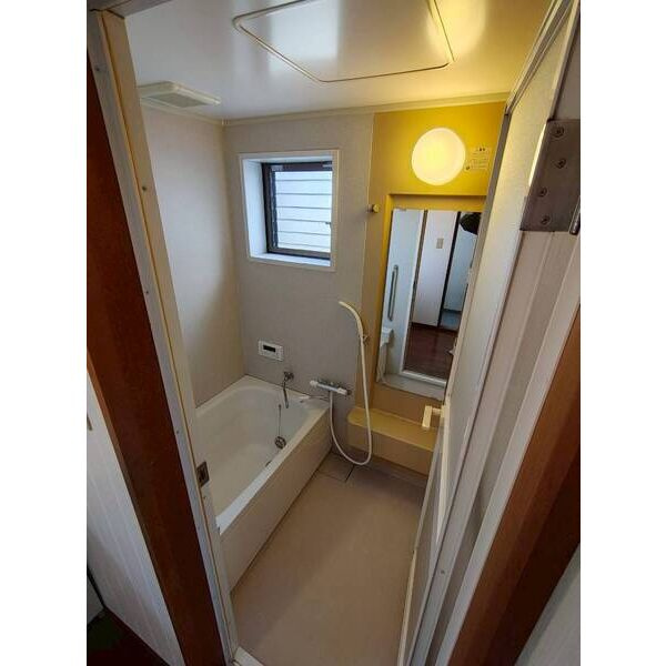 白沢戸建ての浴室