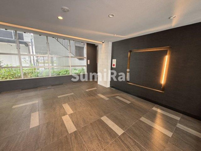 【ロビー】 | リヴィアスコウベラメール