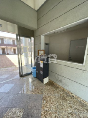 【エントランス】 | アドレッセンス51