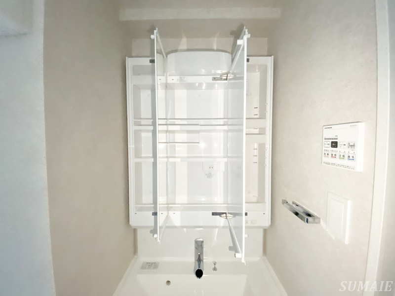 Alivis東十条の収納|鏡裏収納です☆