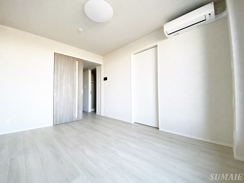 Alivis東十条の居間・リビング|別角度から見た6.7帖のリビングです☆