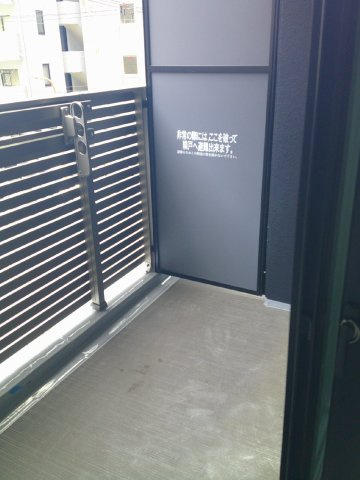 大阪市中央区瓦屋町１丁目の賃貸マンションのバルコニー