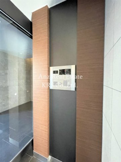 【セキュリティ】 | LA MAISON VERTE | エントランスにあるオートロック！入居者様の安全を守ります♪