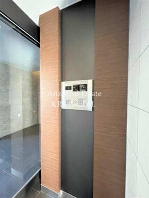 【セキュリティ】 | LA MAISON VERTE | エントランスにあるオートロック！入居者様の安全を守ります♪