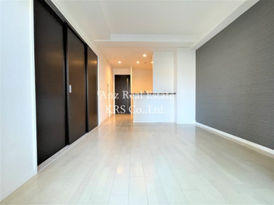 【居間・リビング】 | LA MAISON VERTE | 約10帖あるリビングです♪