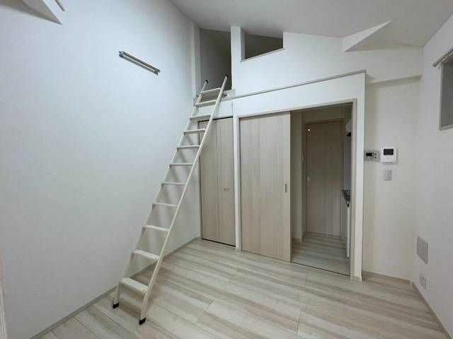 Ｆｏｒｂｉｔｅｚｚａ（フォルビテッツァ）の居間・リビング