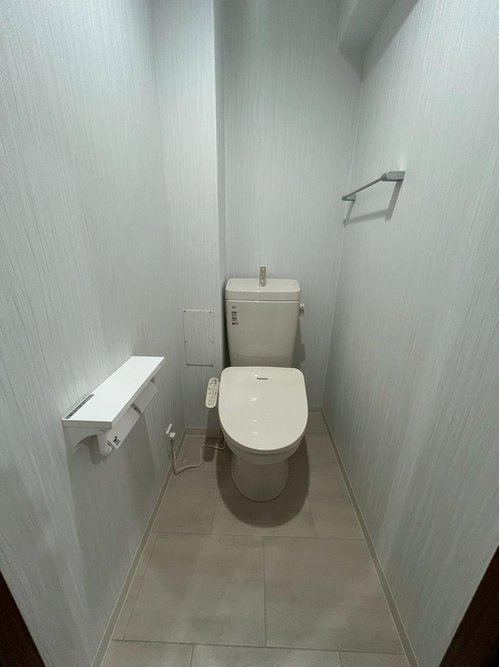 ローズハイツ西宮宮前町のトイレ