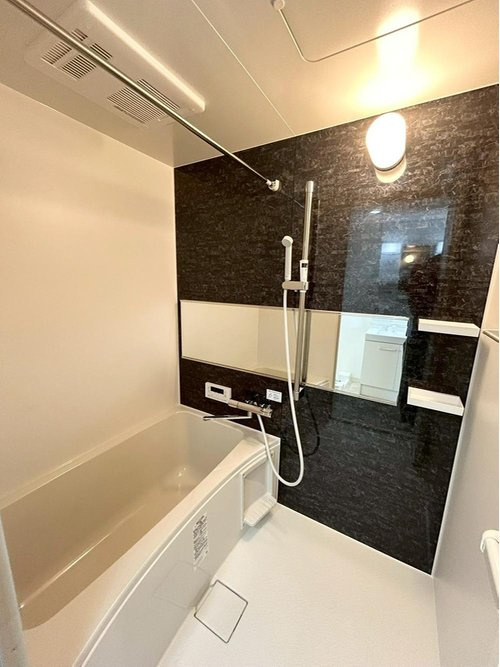 ローズハイツ西宮宮前町の浴室