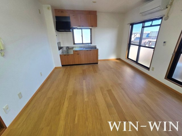 ウイングコートの居間・リビング|イメージ（同建物内別部屋の写真です）