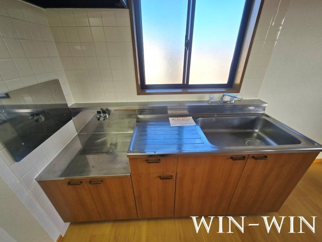 ウイングコートのキッチン|イメージ（同建物内別部屋の写真です）