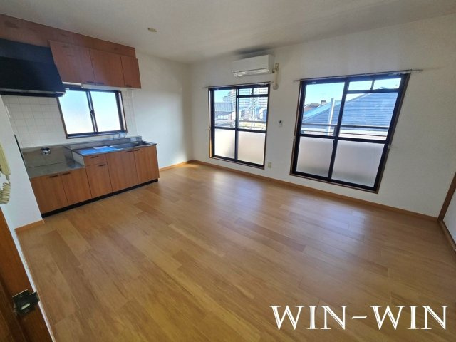 ウイングコートの居間・リビング|イメージ（同建物内別部屋の写真です）