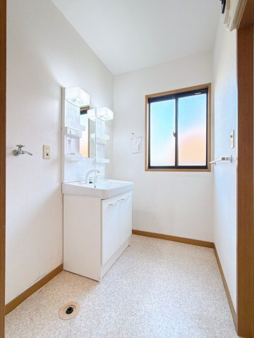 【独立洗面台】 | 渋川市北橘町　中古住宅