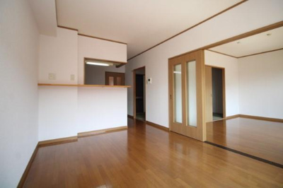 【居間・リビング】 | サンコート大島B棟