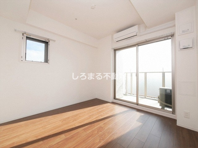 エスリード大阪CENTRAL AVENUEの居間・リビング