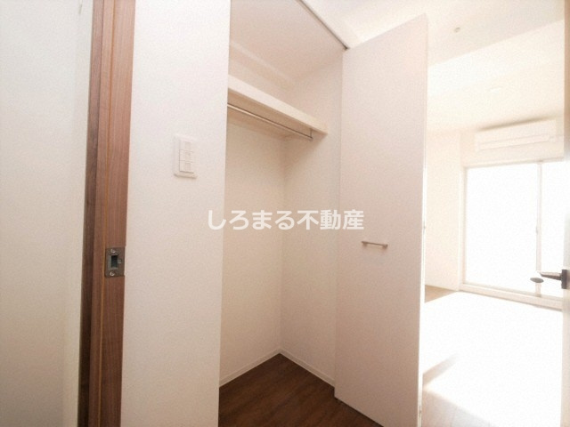 エスリード大阪CENTRAL AVENUEの収納