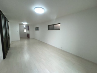 【居間・リビング】 | 中京区壬生森町　店舗付住宅