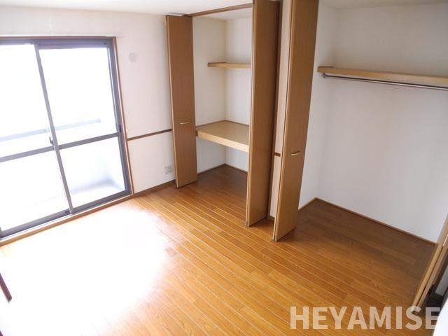 ステラ本町の洋室|※同間取りの別のお部屋の写真です※