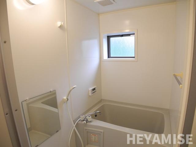 ステラ本町の浴室|※同間取りの別のお部屋の写真です※