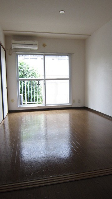 グランバニアの洋室|南側洋室（6帖）