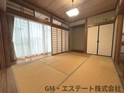 宮崎市学園木花台南3丁目　中古住宅の和室
