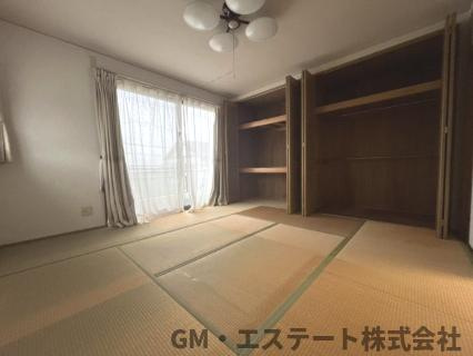 宮崎市学園木花台南3丁目　中古住宅の和室