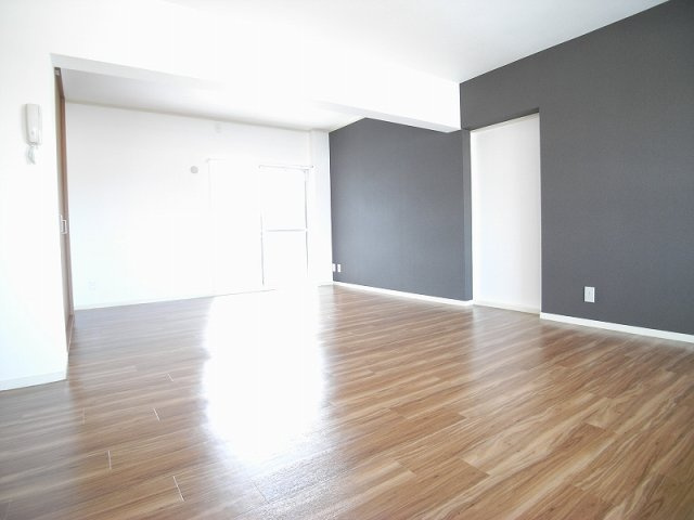 【居間・リビング】 | ファミール吉田Ⅰ