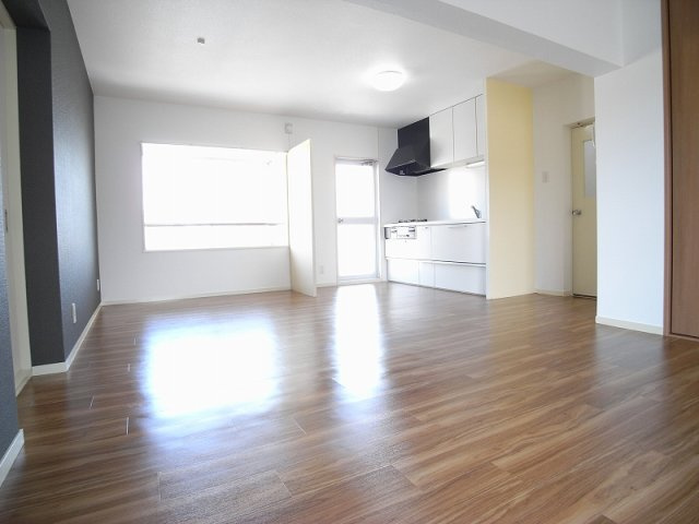 【居間・リビング】 | ファミール吉田Ⅰ