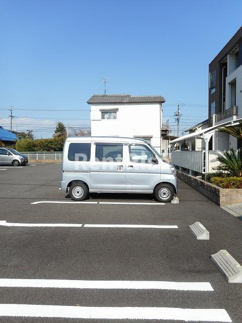 サンスピナ赤見Ⅰの駐車場|駐車場