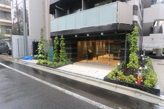 【エントランス】