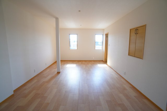 奈良市法蓮町の店舗の居間・リビング