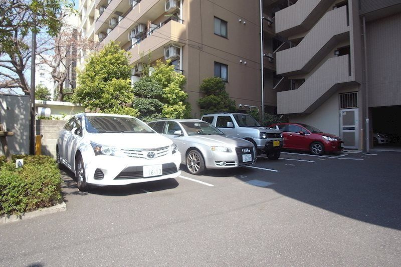 エスペランサⅡの駐車場