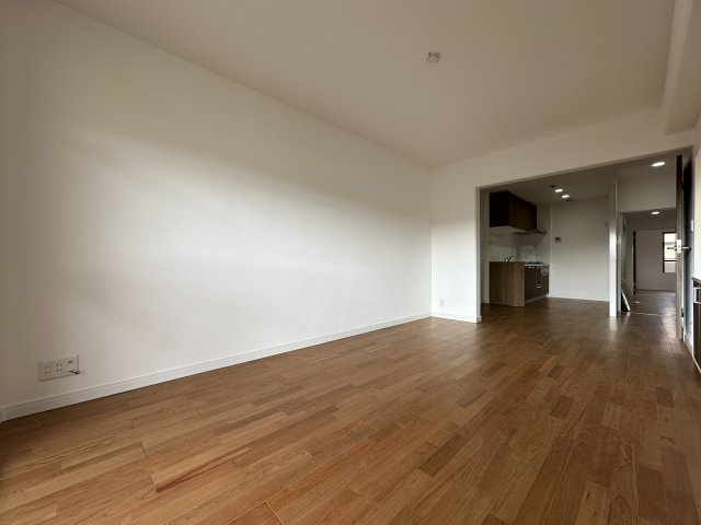 ガーデンビラ舞子1号棟の洋室