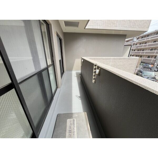 レスカーラ緑地公園のバルコニー