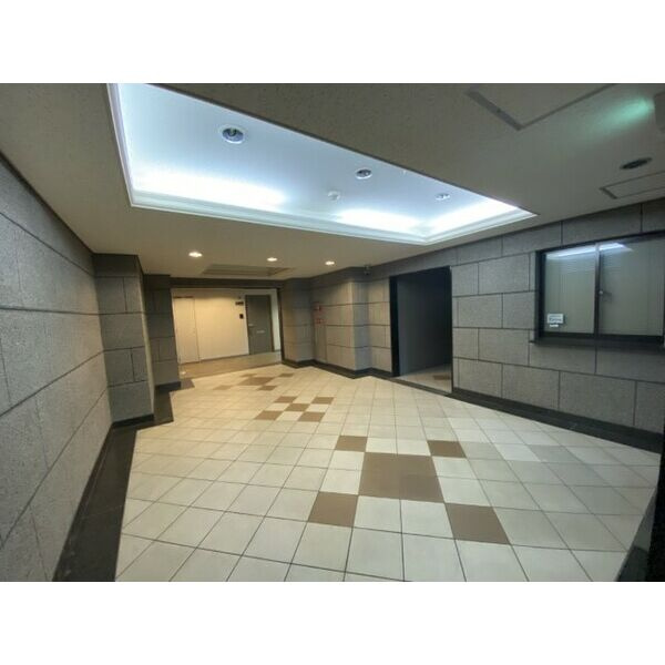 レスカーラ緑地公園のロビー