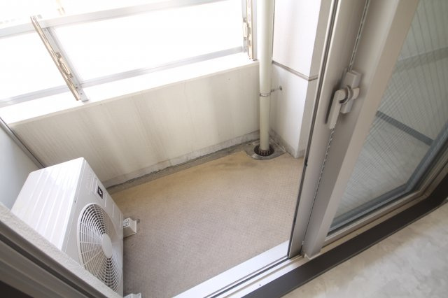 【バルコニー】