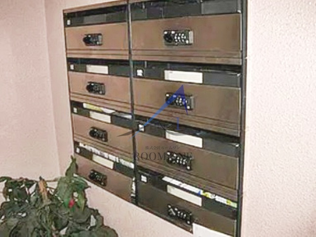 ファインクレスト南池袋のその他共用部分|集合ポストです。