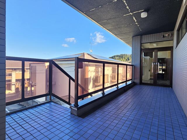 ユープラザⅡの玄関