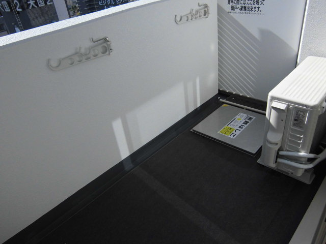 ラシュレエグゼ難波南のバルコニー