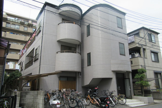 市川コーポ３の外観|オシャレな外観です♪