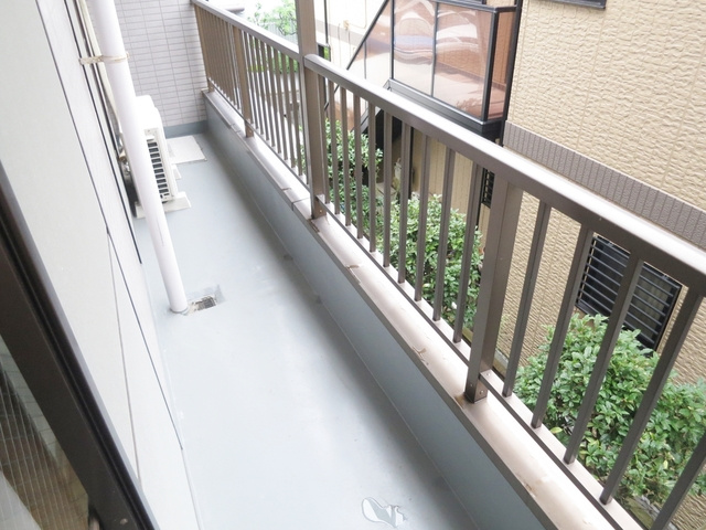 市川コーポ３のバルコニー