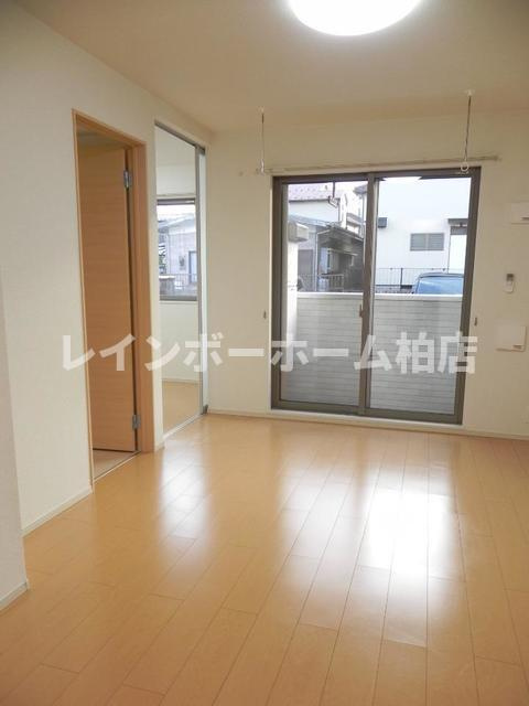 【非対面対応】接客・申込・契約オンライン！LINE×相談可！の居間・リビング|リビングです